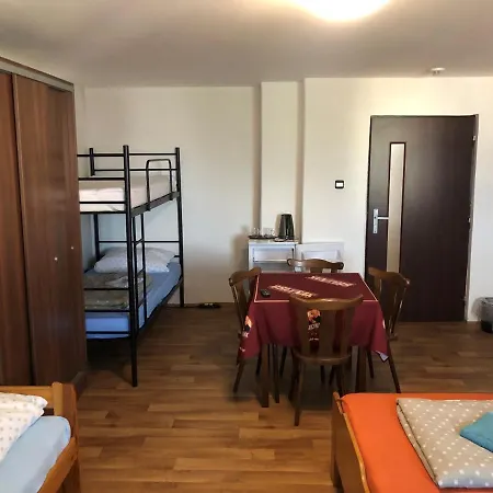 Restaurace U Kostela Πανδοχείο