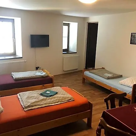 Restaurace U Kostela Πανδοχείο *
