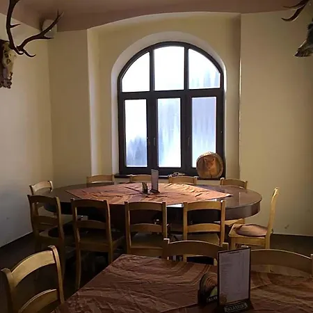 Restaurace U Kostela Locanda